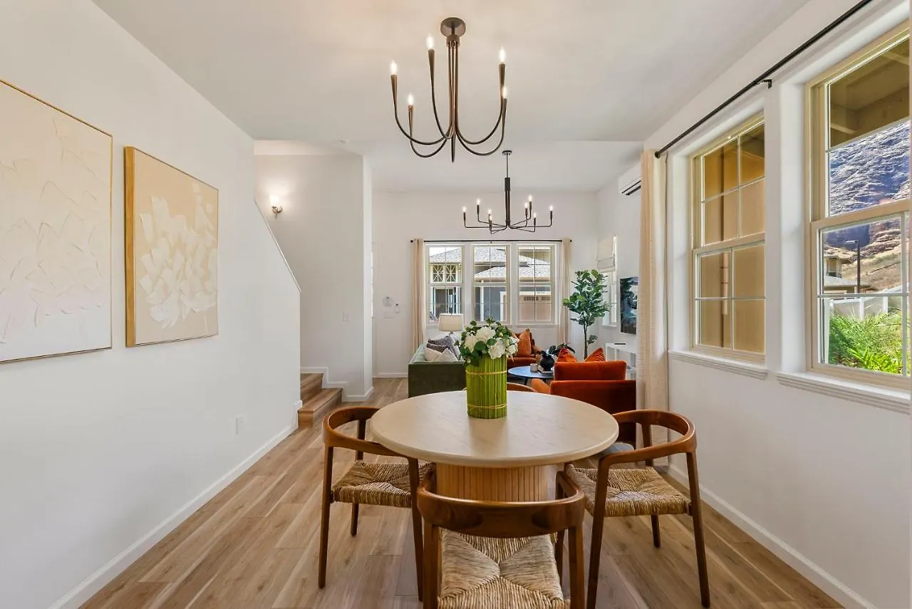 Holiday home @Marbella Lane- Idyllic Getaway In Makaha Paradise