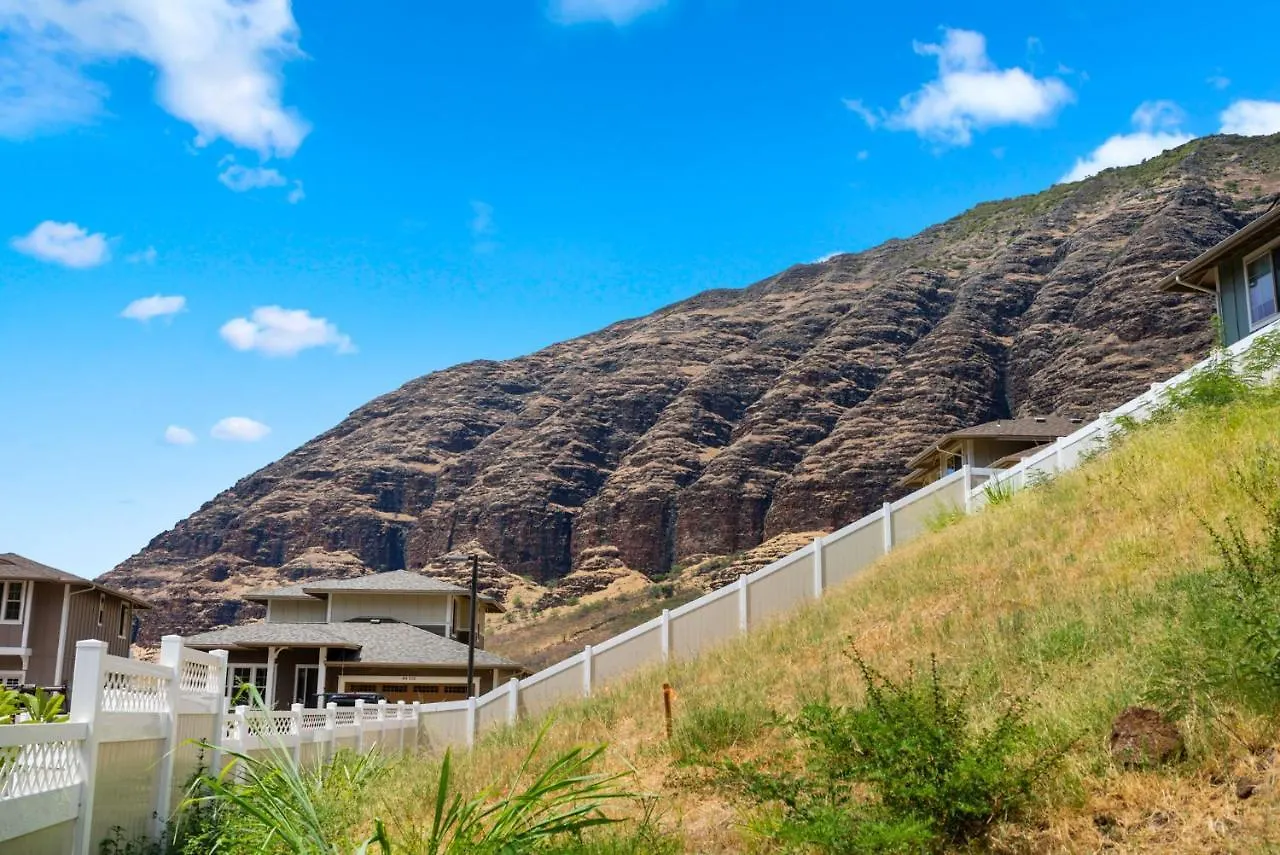 @Marbella Lane- Idyllic Getaway In Makaha Paradise