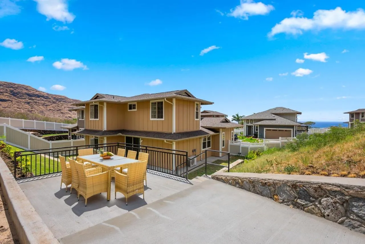 @Marbella Lane- Idyllic Getaway In Makaha Paradise