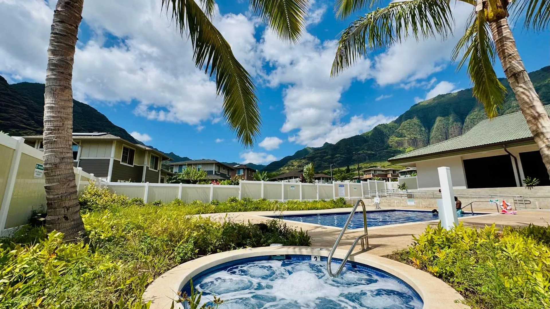 @Marbella Lane- Idyllic Getaway In Makaha Paradise